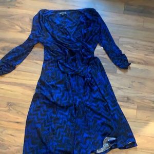 Beautiful dress great for work or holiday party, very comfortable and stretchy.
